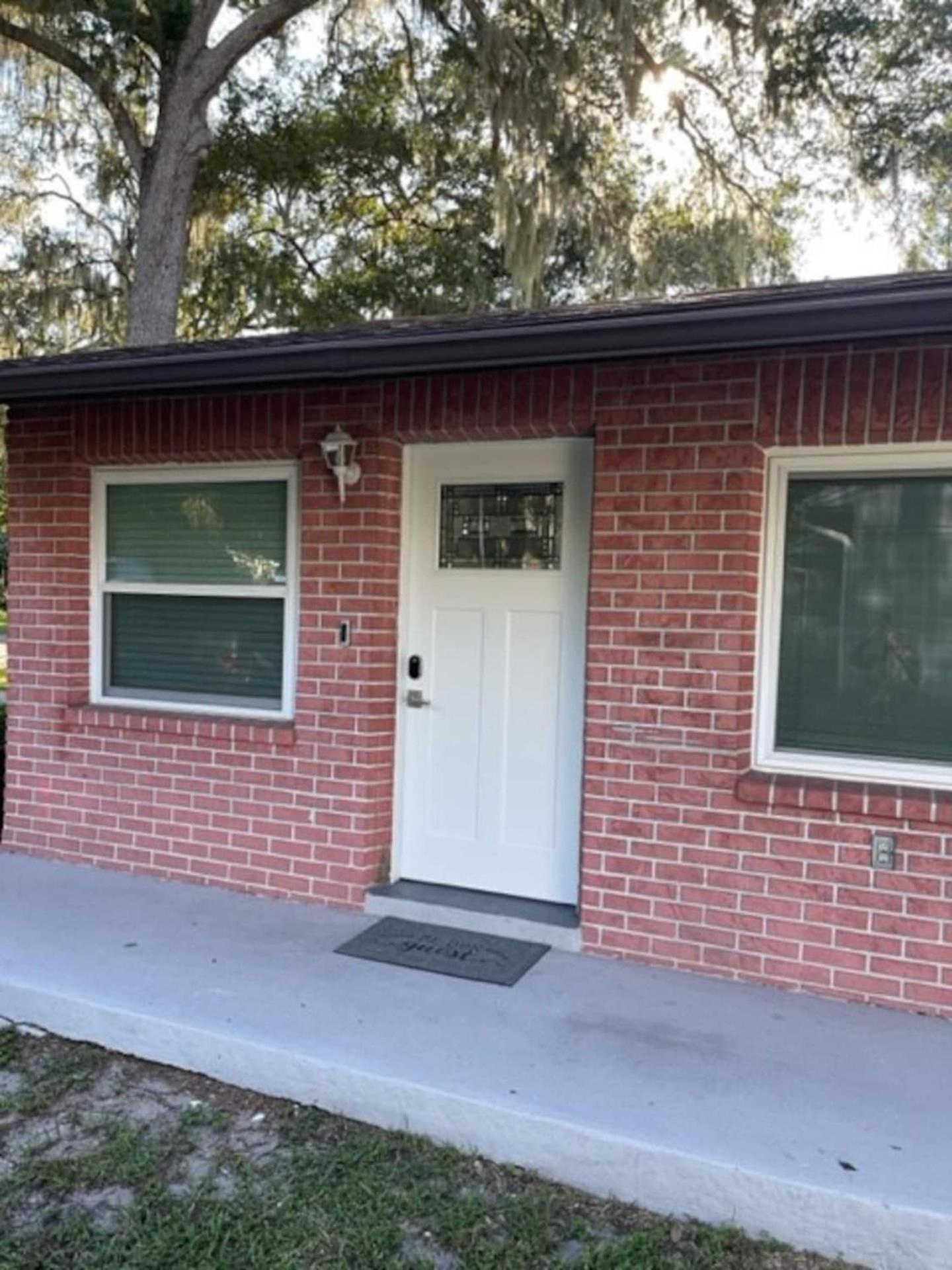 Walk Everywhere! 1-Bedroom Gem In Downtown Hub New Port Richey Extérieur photo