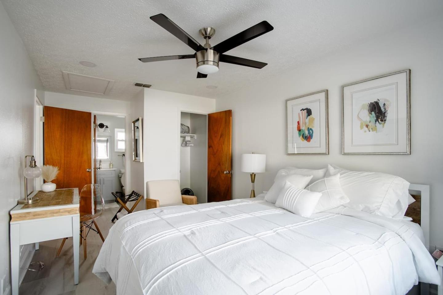 Walk Everywhere! 1-Bedroom Gem In Downtown Hub New Port Richey Extérieur photo
